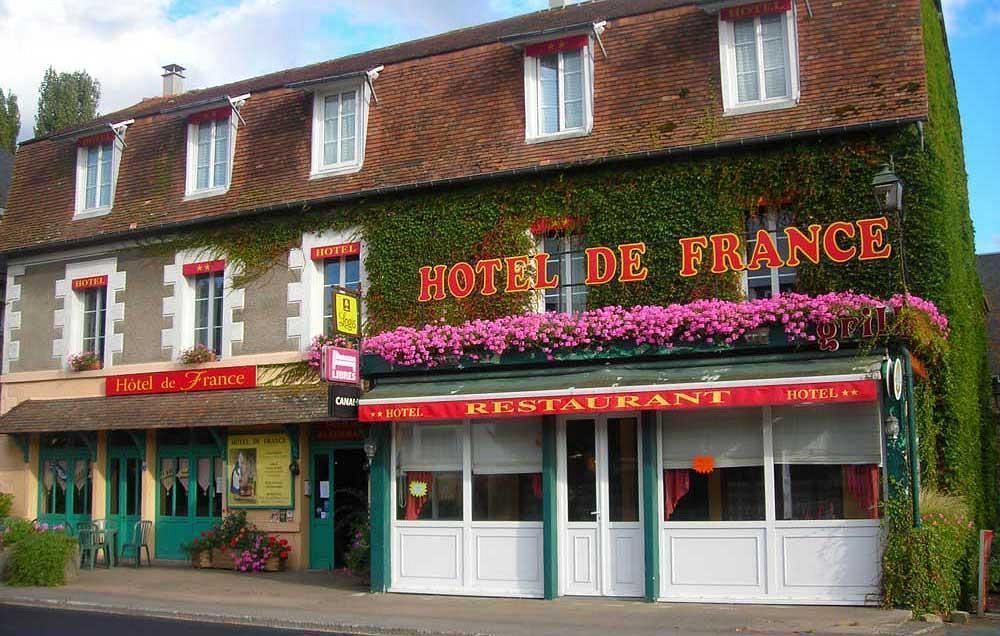 Logis Hotel De France Restaurant Grill Domfront  Exterior foto