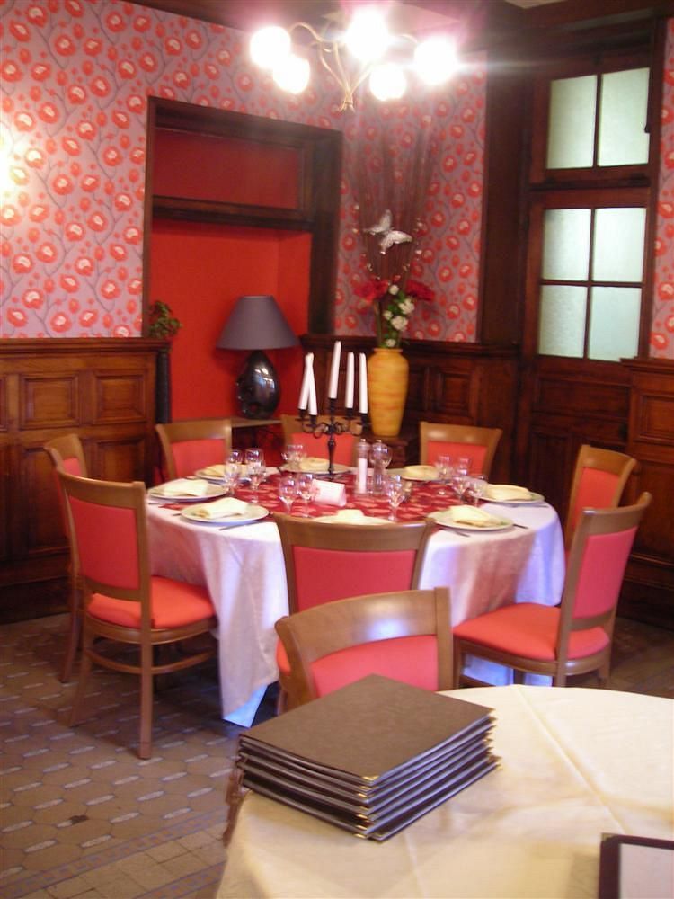 Logis Hotel De France Restaurant Grill Domfront  Exterior foto